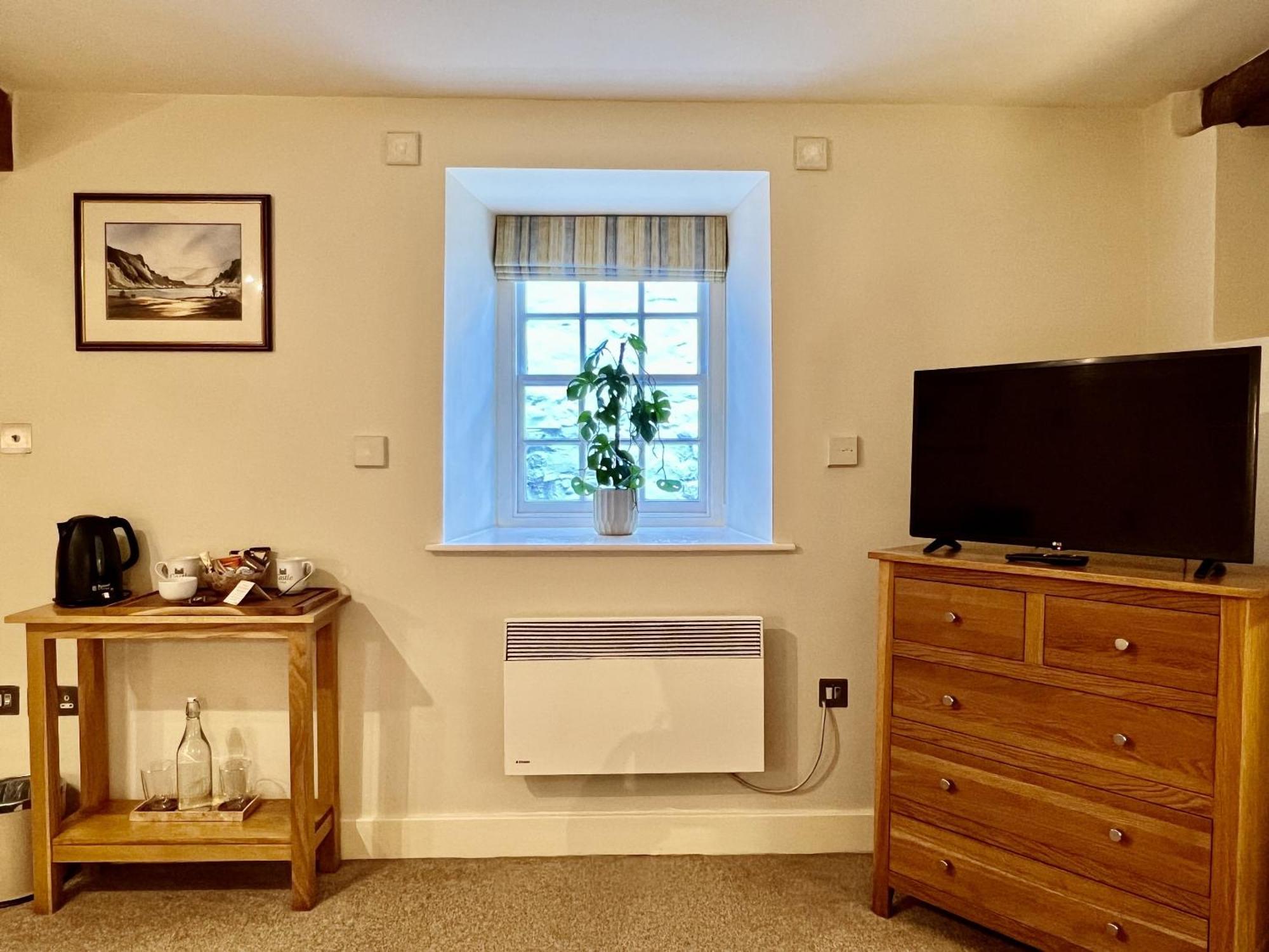 Castle Cottage Inn هارلتش الغرفة الصورة