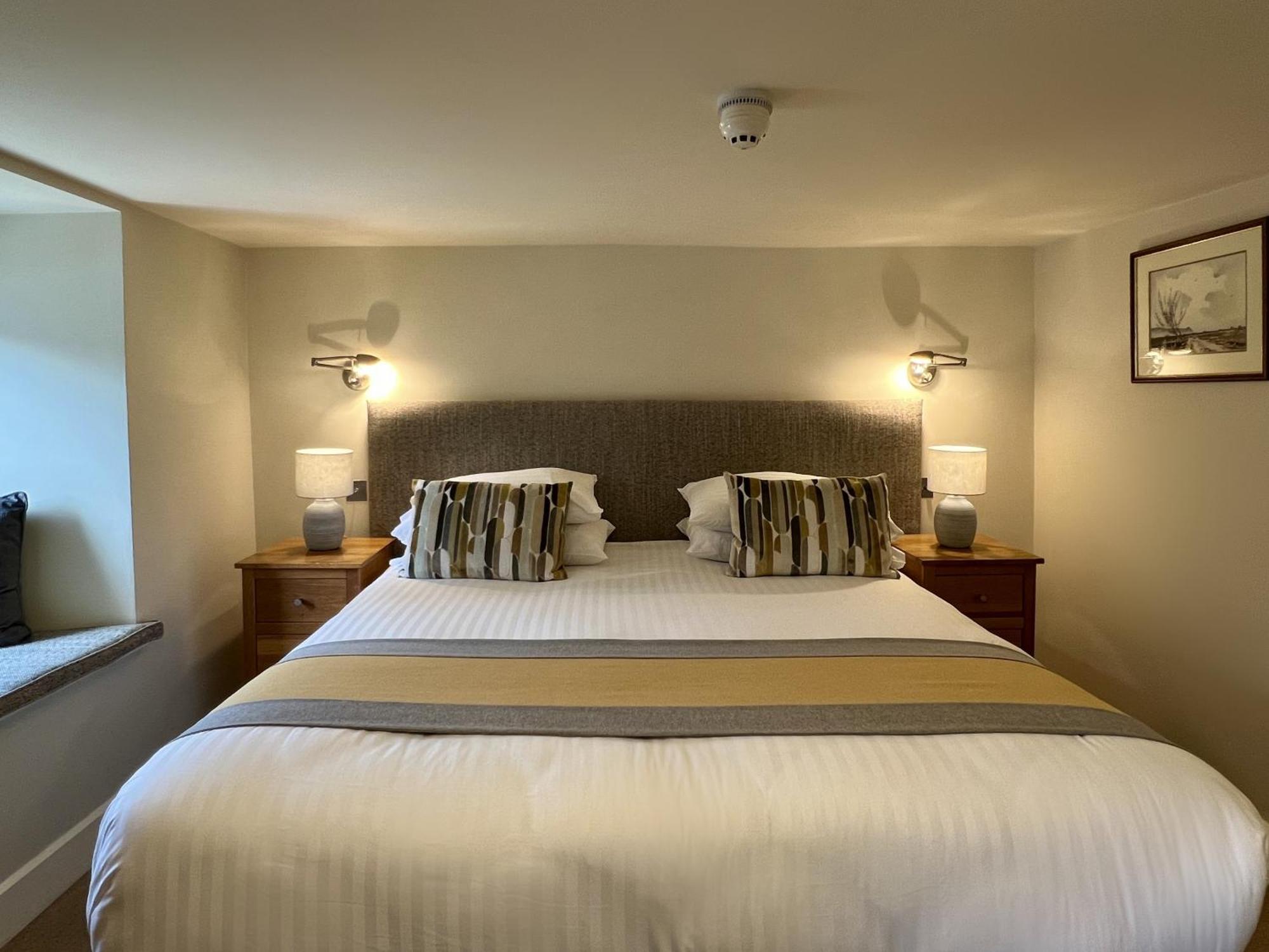 Castle Cottage Inn هارلتش الغرفة الصورة