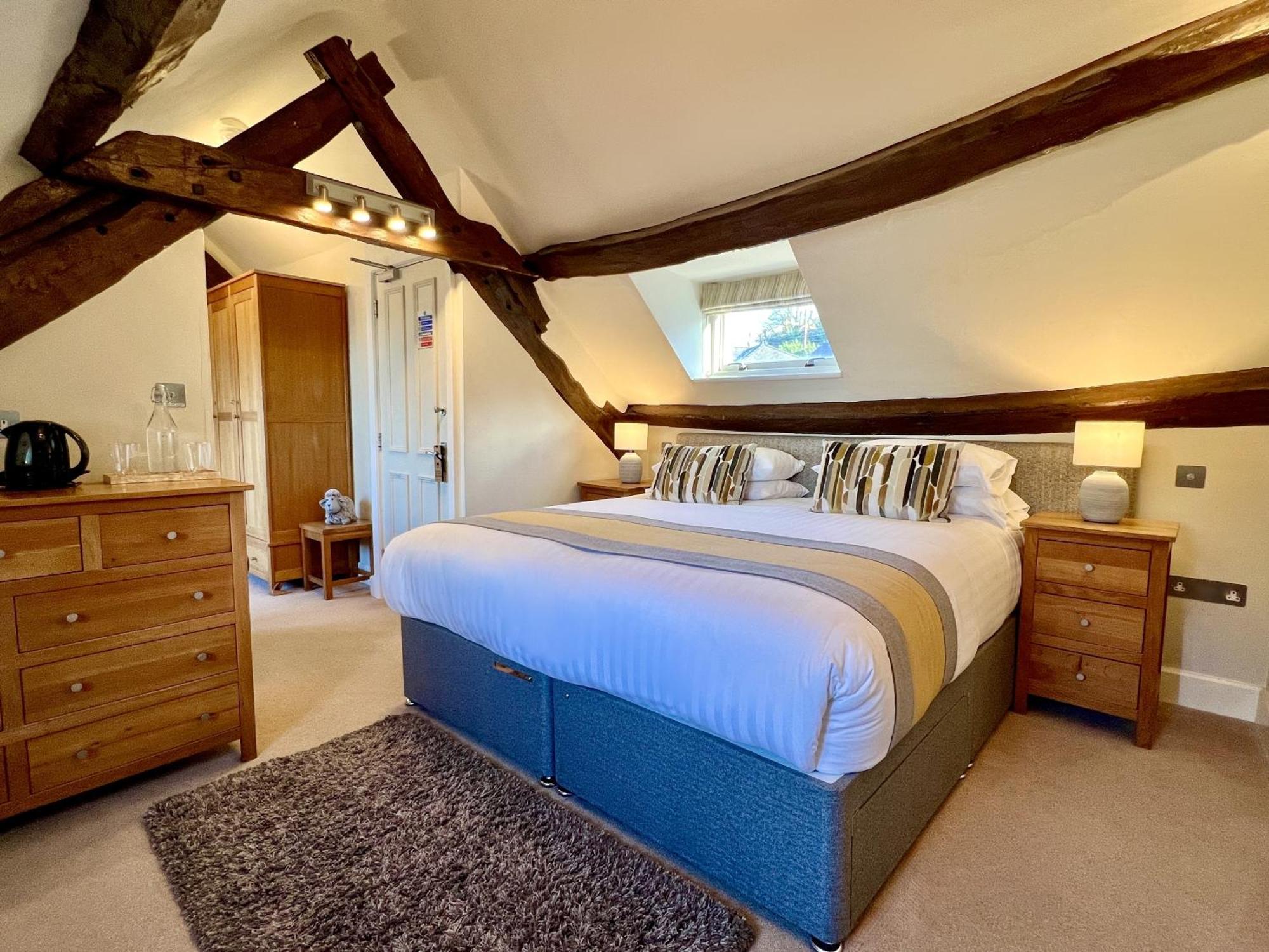 Castle Cottage Inn هارلتش الغرفة الصورة