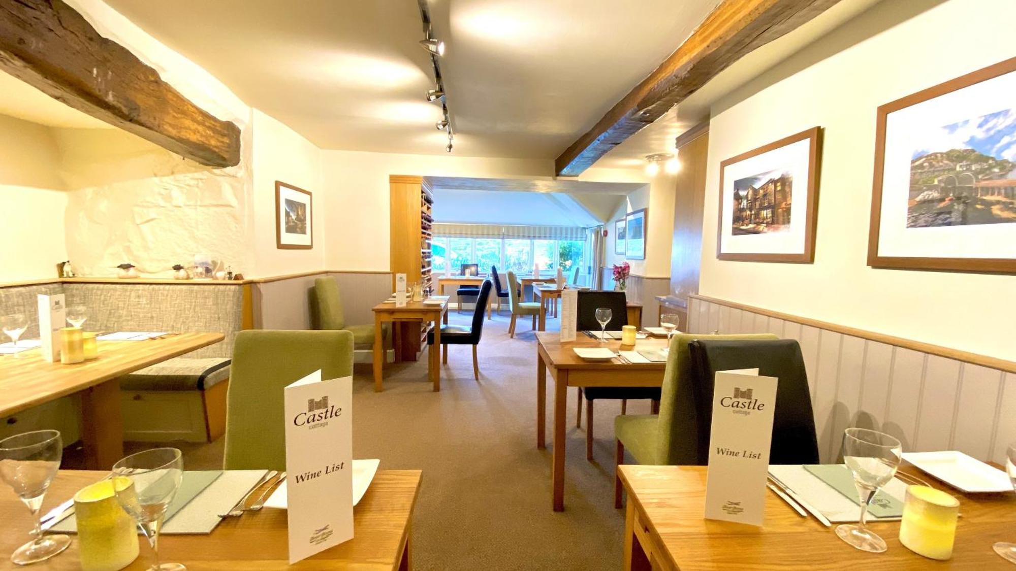 Castle Cottage Inn هارلتش المظهر الخارجي الصورة